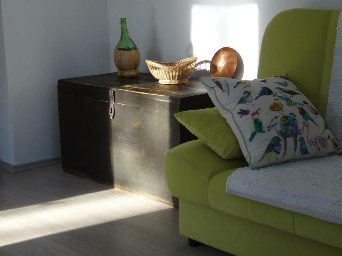 Mar Vista Apartment *